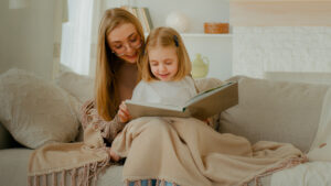 Single Parenting - Mothing and daughter reading | Nashville Christian Family Magazine